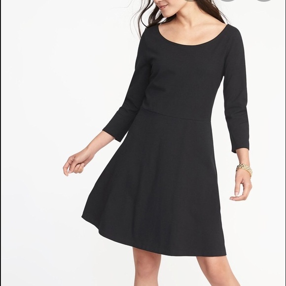 Old Navy Dresses & Skirts - Old Navy Fit and Flare Black Dress.NWT